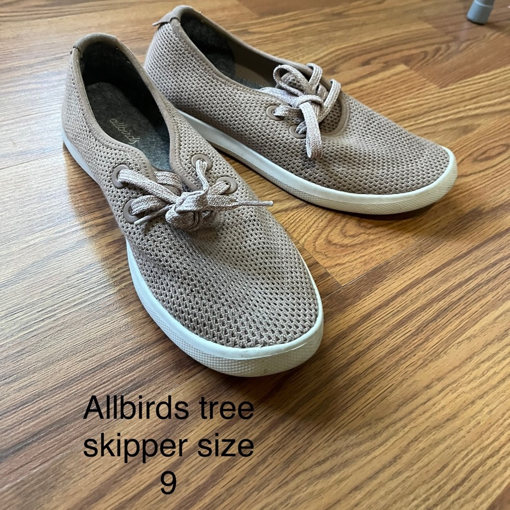 Allbirds tree skipper size 9 brown great condition!